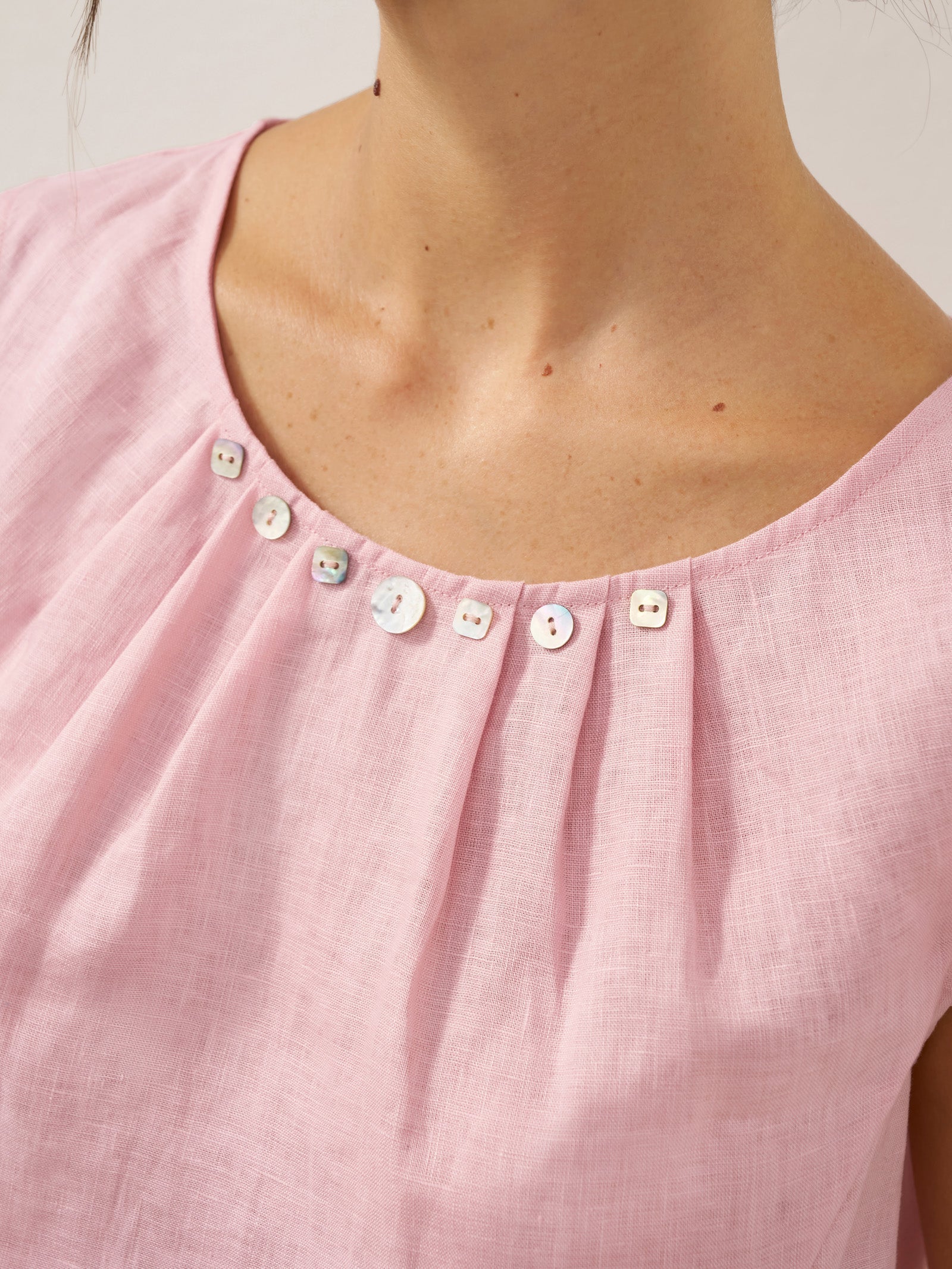 100% Linen Shell Button Pleated Crew Neck Top RENA