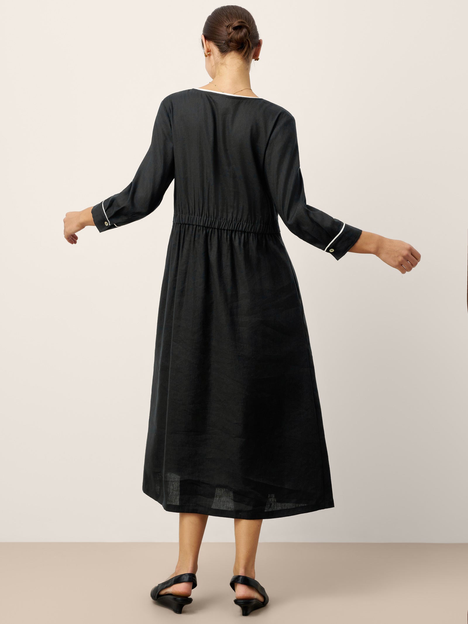Linen-Lyocell Contrast Trim Gathered Maxi Dress NYX